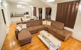 Apartment Lena